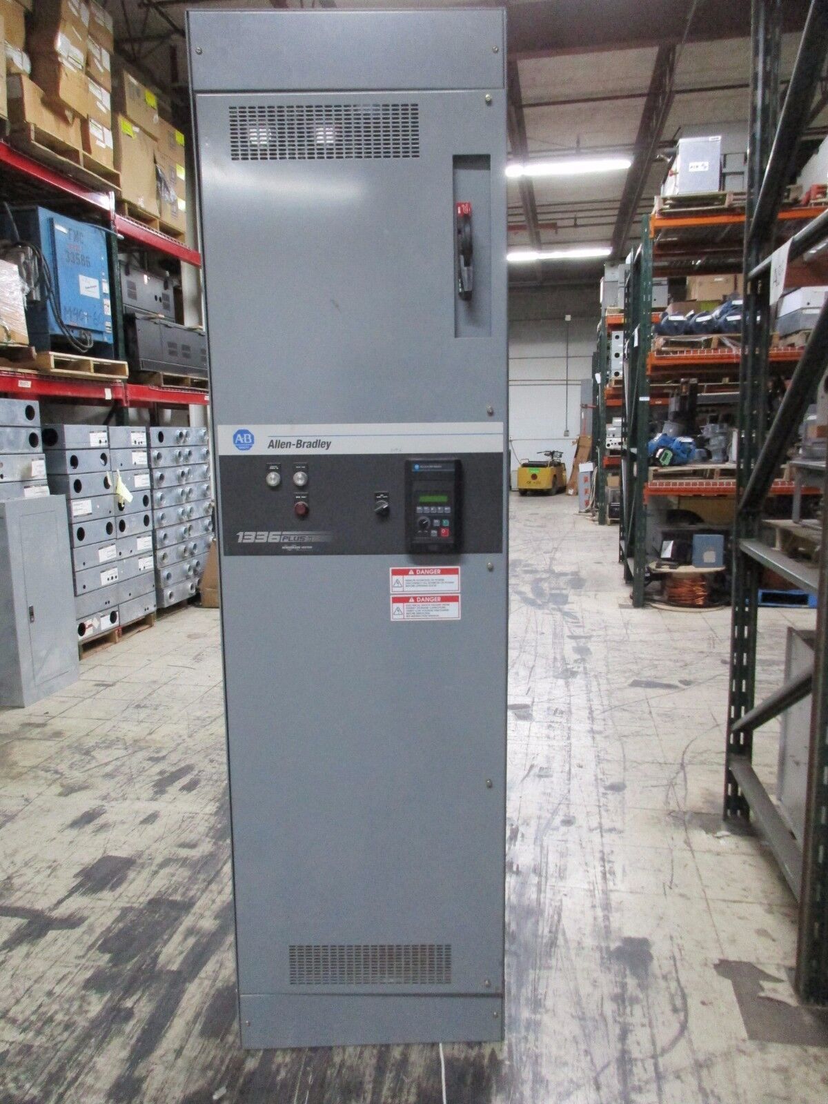 Allen-Bradley 1336 Plus II AC Drive 1336F-B100-AN-EN-L6 100HP 460V Used