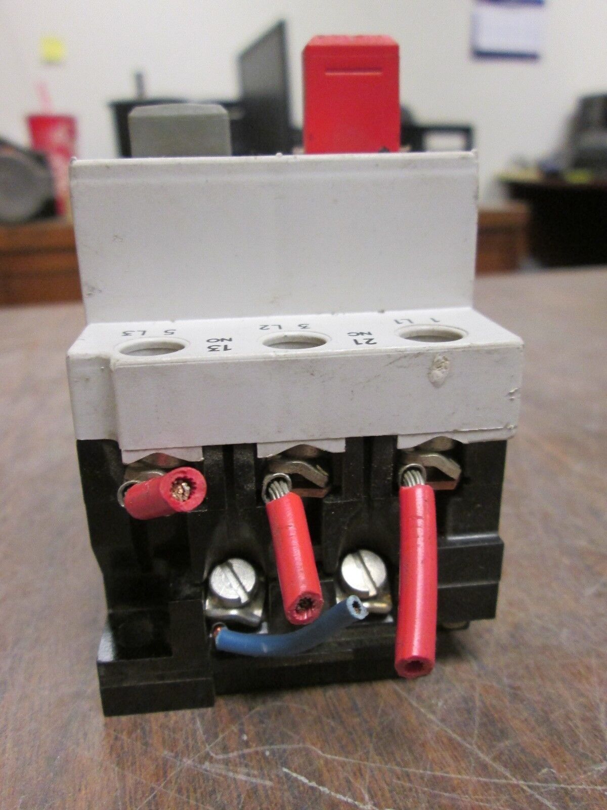 Siemens Motor Starter Protector 3VE1010-2M Range: 10-16A 600V Used