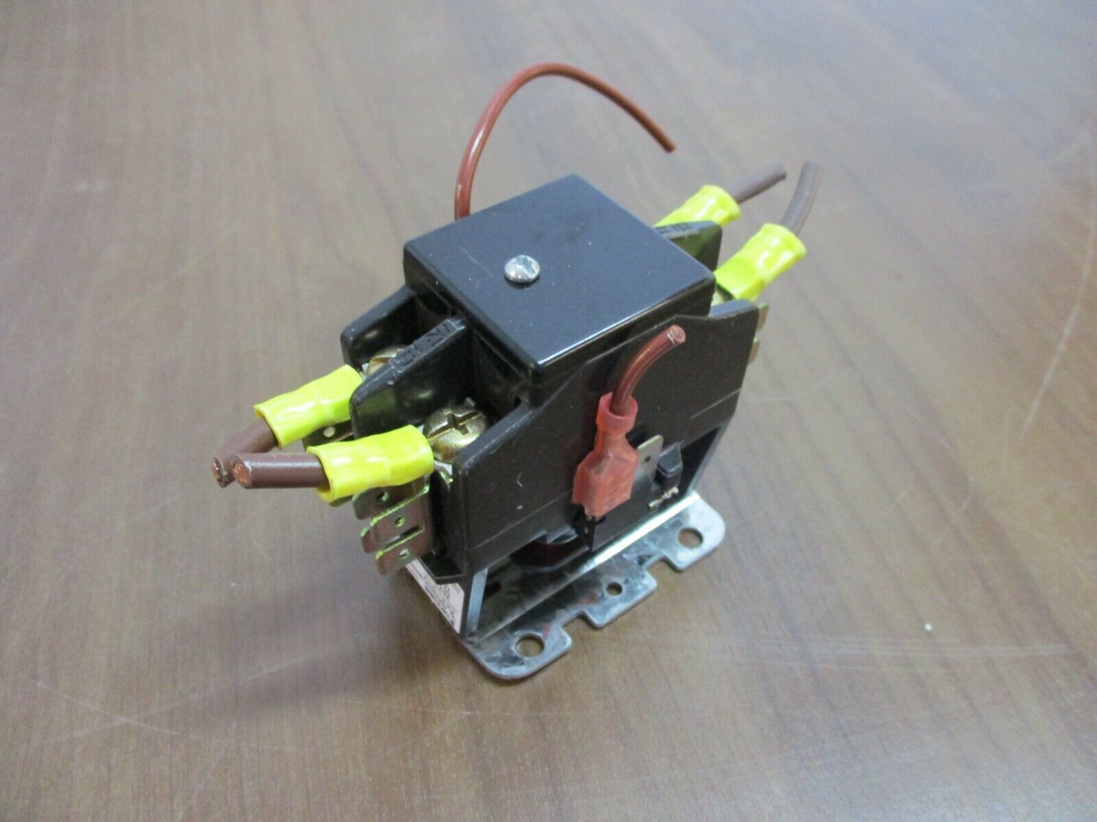 Furnas Contactor 45CG20AJB669R 24V Coil 20A 600V Used