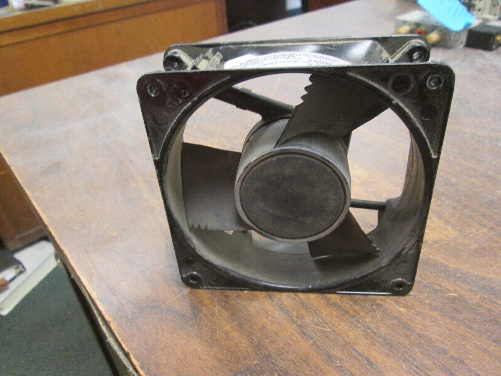 Comair Rotron Model MX2B3X Muffin XL Fan 039610 115V 0.2/0.18A 50/60Hz Used