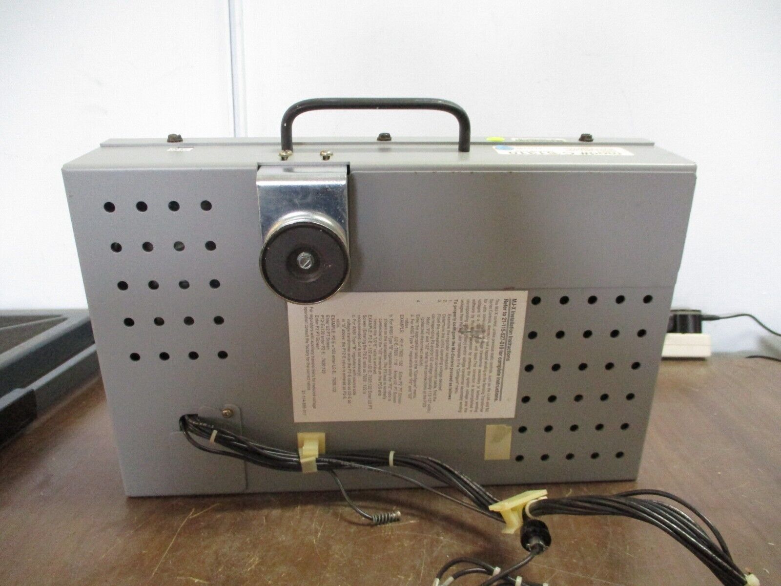 Siemens Accu/Stat MJ-X Voltage Regulator Control Panel C-61310 Used