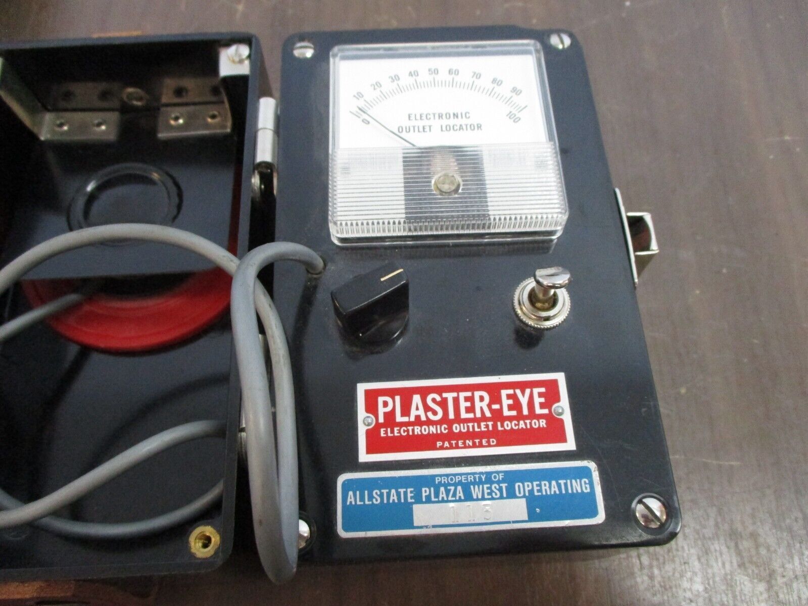 Jewell Electrical Plaster-Eye Electronic Outlet Locator 72T Used