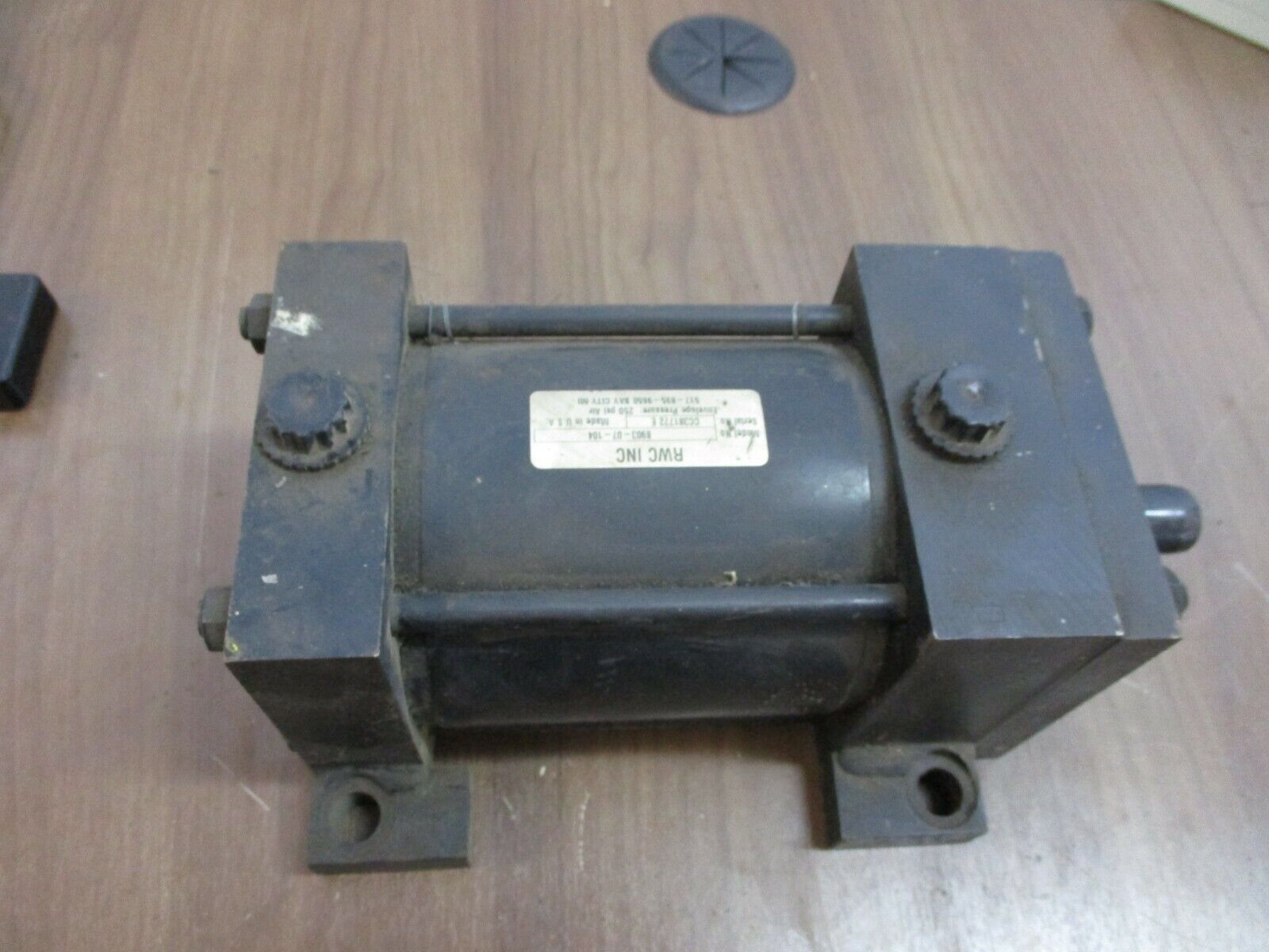 RWC Air Cylinder 8903-07-104 250 PSI Used