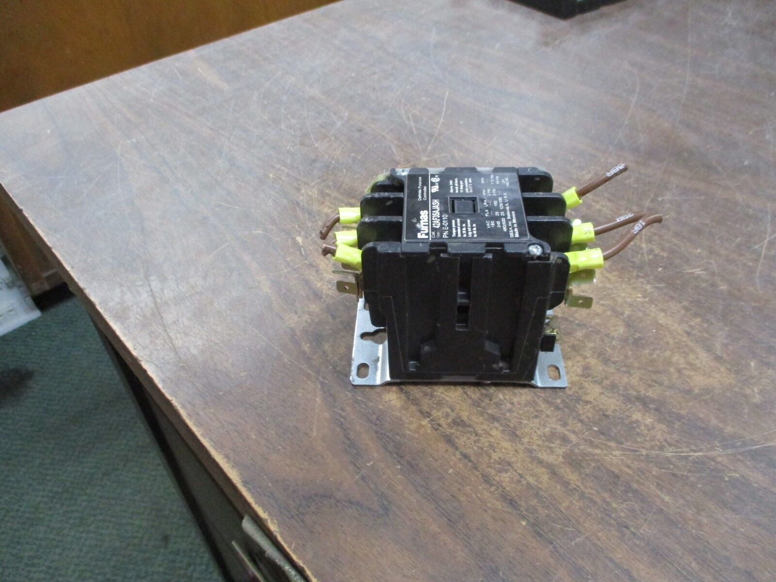Siemens/Furnas Contactor 42AF35AJASH 24V Coil 25A 600V Used
