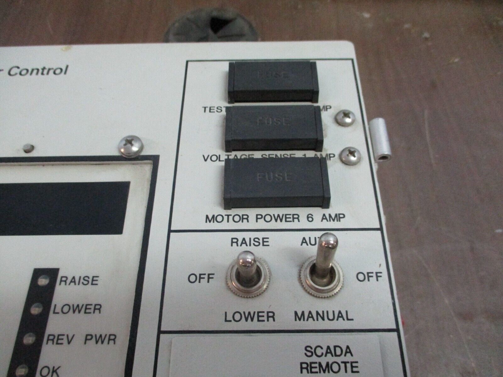 GE GE-2011 Voltage Regulator Control L208G10 F/W: D-0067 V07.08.17 60Hz Used