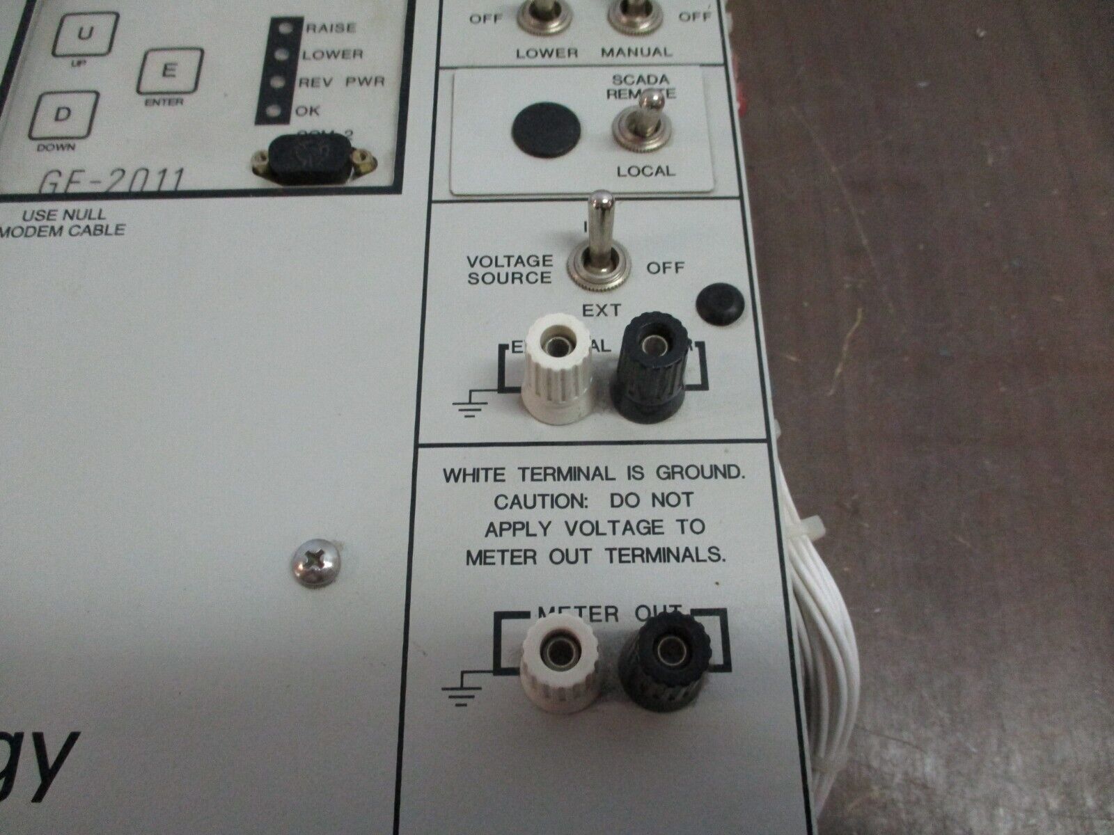 GE GE-2011 Voltage Regulator Control L208G10 F/W: D-0067 V07.08.17 60Hz Used