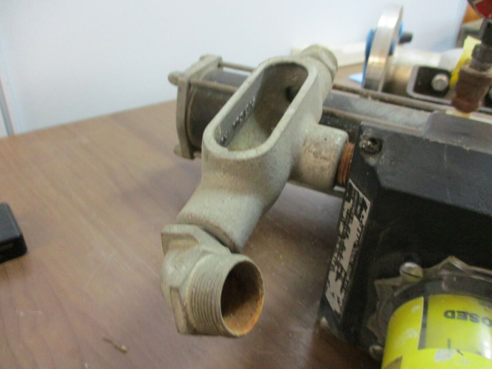 Conbraco Actuated Valve 8TA1C801 Body: CF8M Ball/Stem: 316SS Seat: RPTPE Used