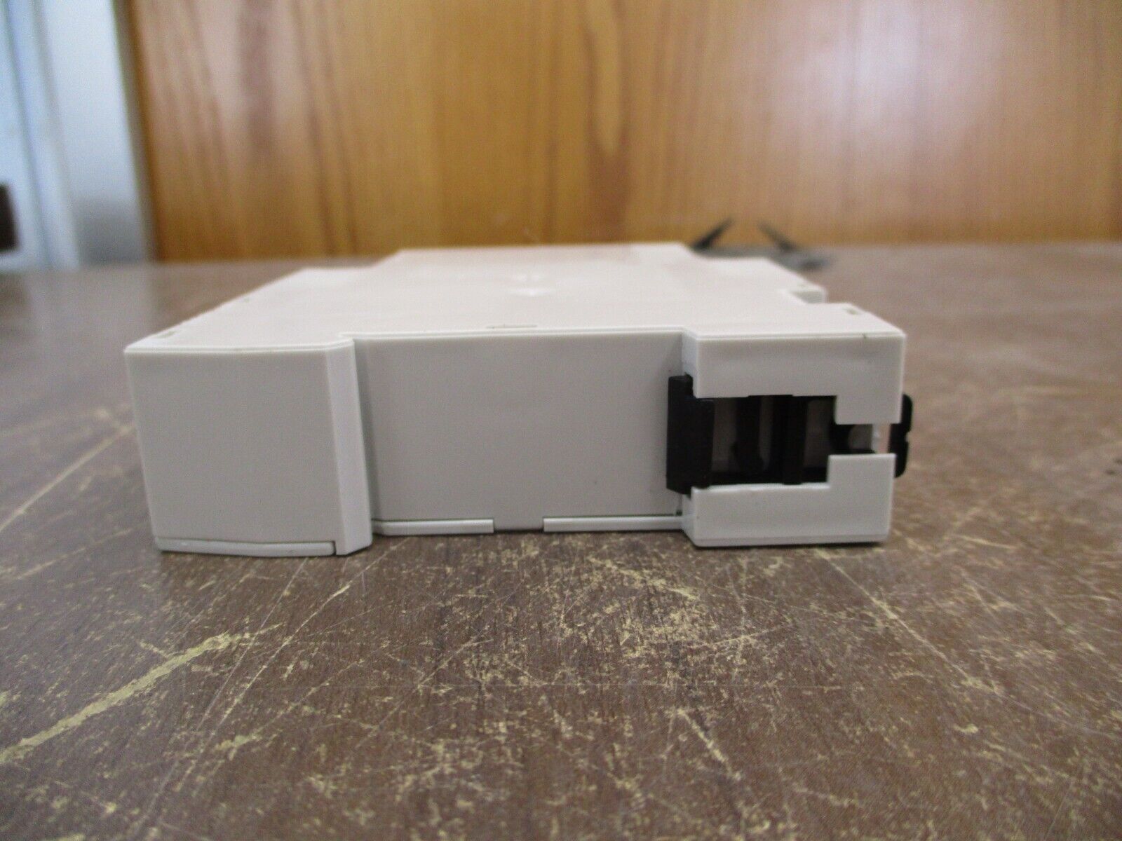 Crouzet Liquid Level Relay 84 870 203 Sensitivity: 5-100k Ohms Used