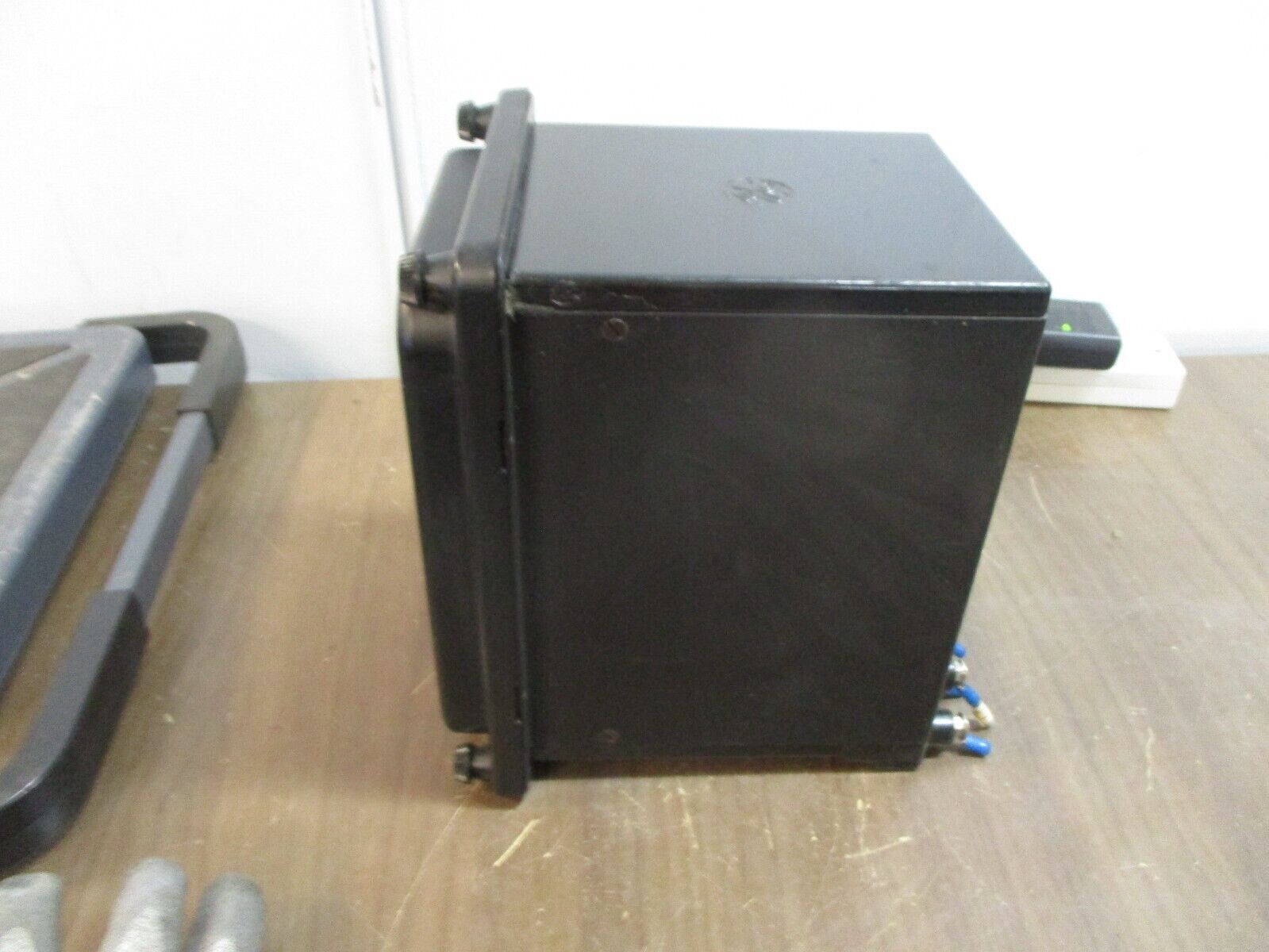 GE DSM-63 Kilowatthour Meter 700X64G682 120V 3Ph 60Hz Used