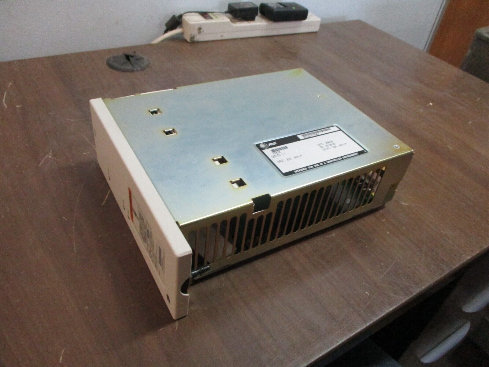 AT&T ES610 DC Distribution Module PWPQAKBAAA Series 1:1 48VDC 25A Used