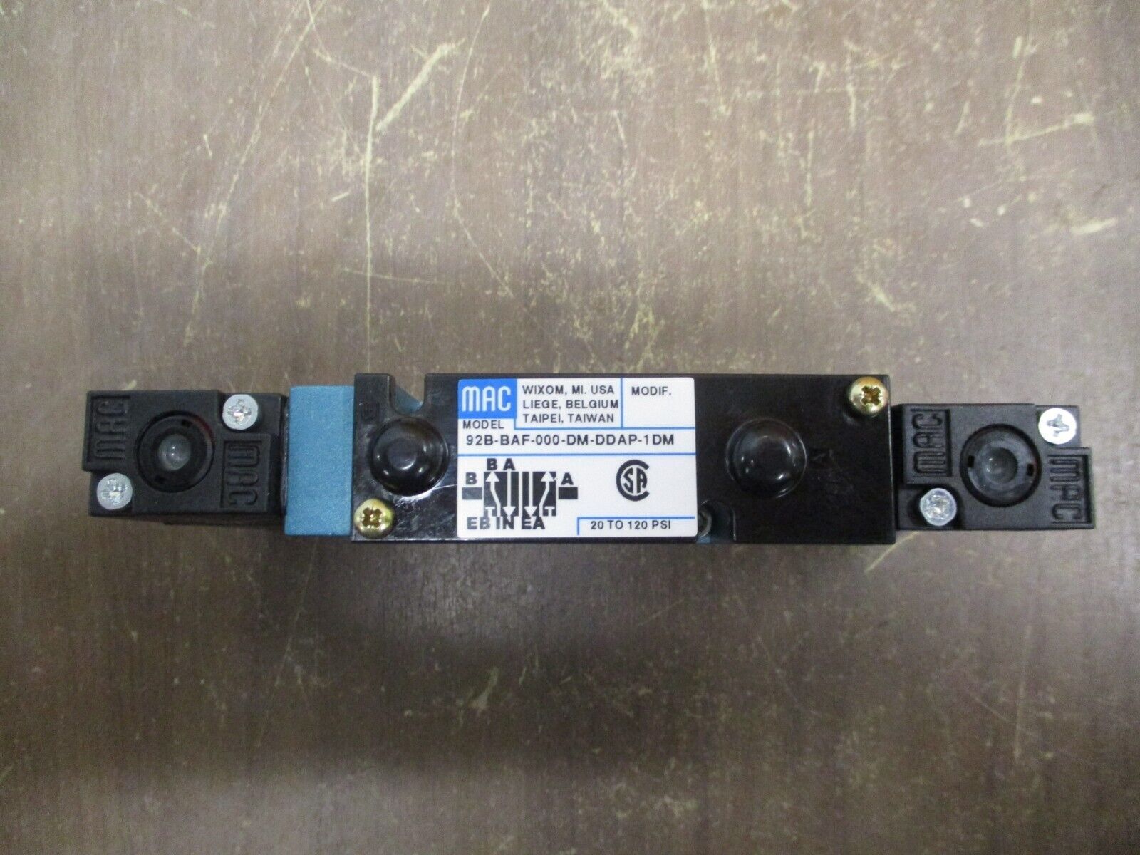 MAC Solenoid Valve 92B-BAF-000-DM-DDAP-1DM New Surplus