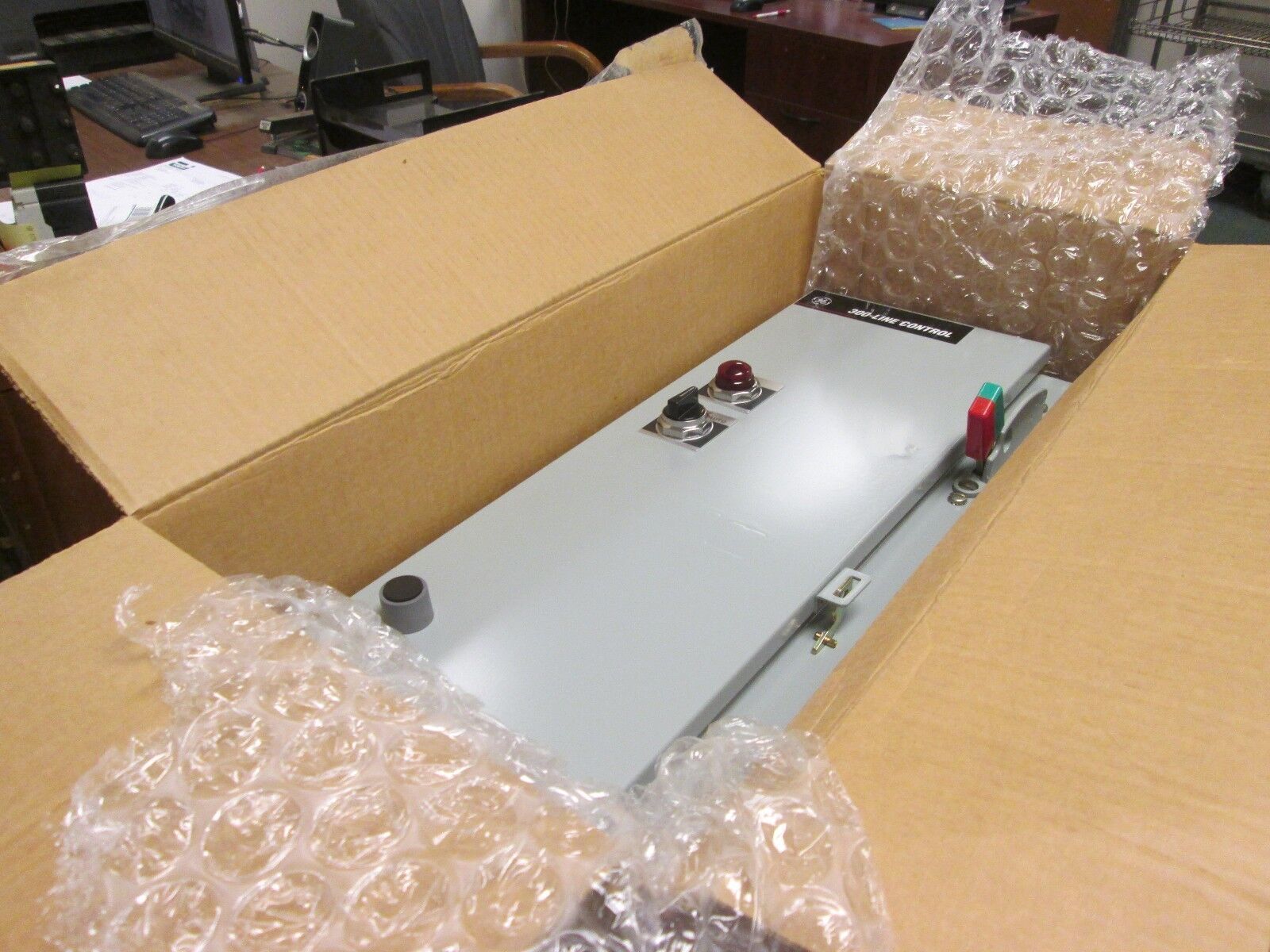 GE Non-Fusible Combination CR308CT981AEDALJA Size 1 3P Type 1 Encl. New Surplus