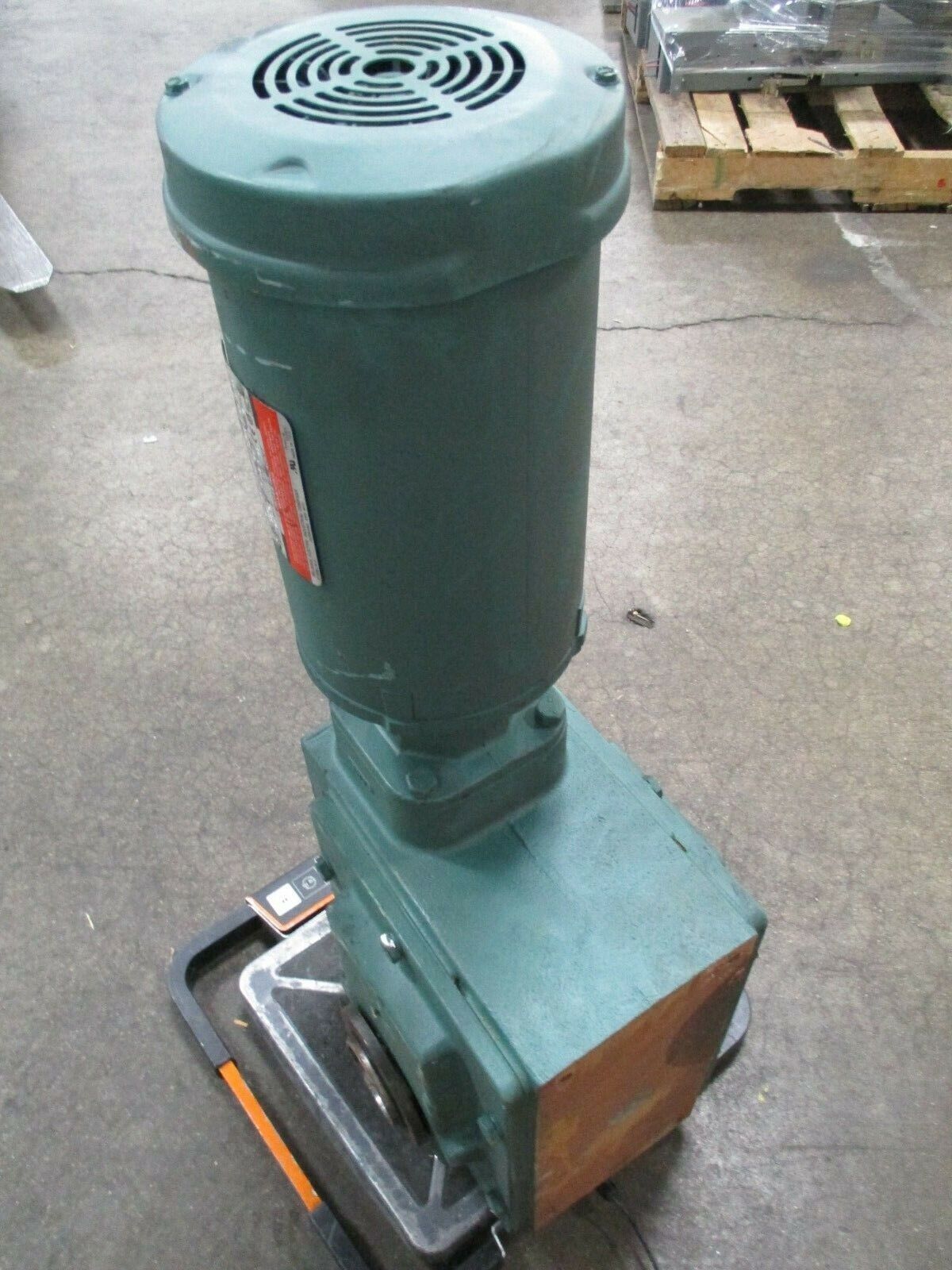 Reliance E-Master Duty Master AC Motor P14G9258S / C350T200N140 2HP Used