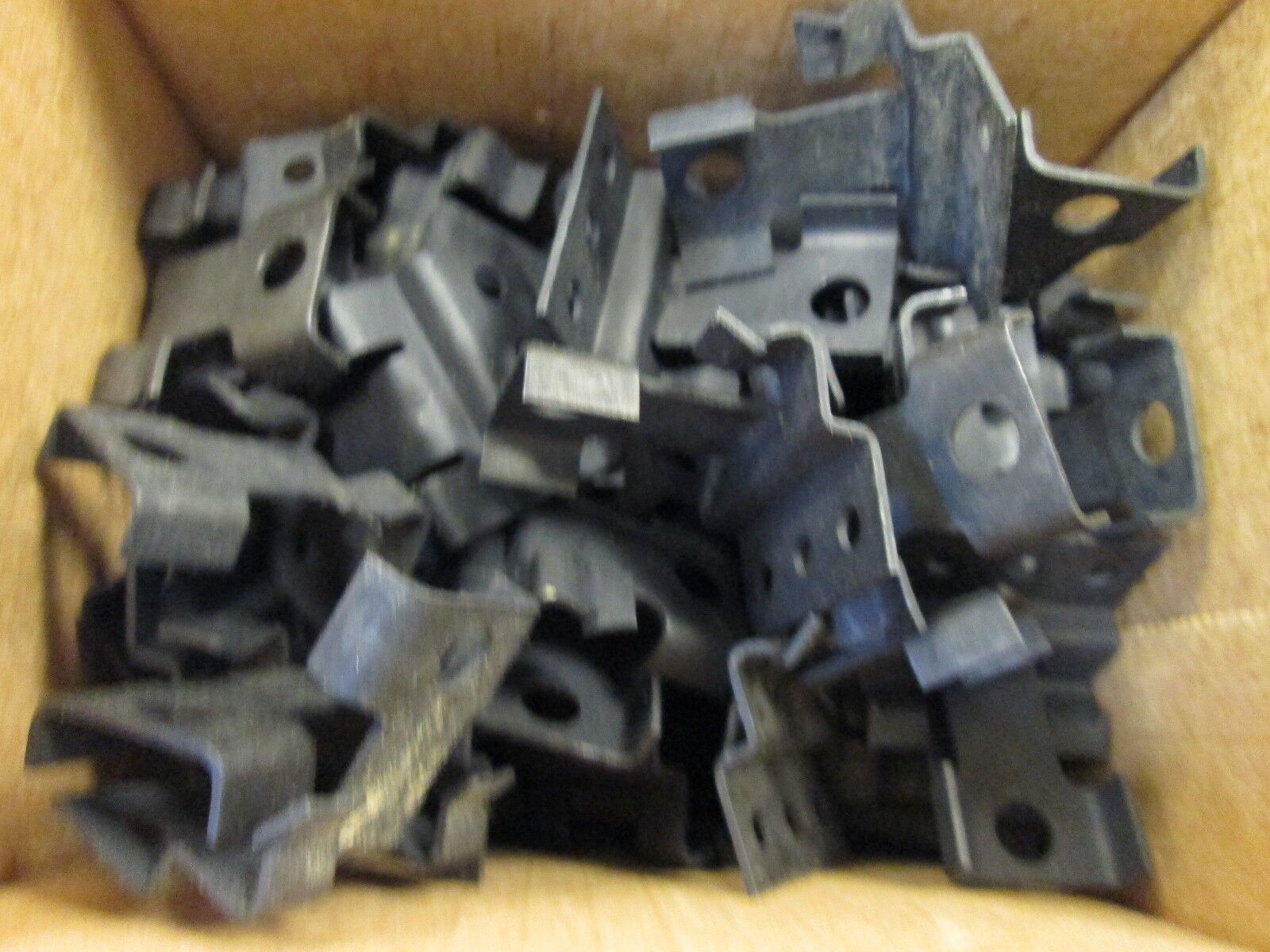 Caddy Metal Stud Box Support 350 *Approx 115* New Surplus