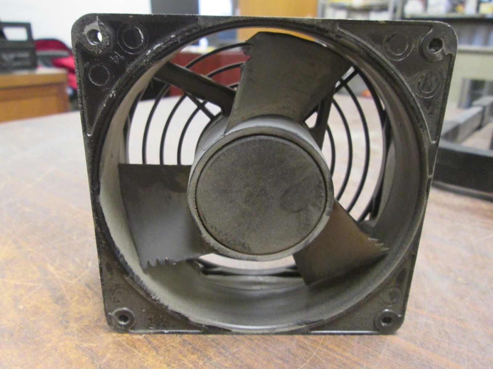 Comair Rotron Model MX2B3X Muffin XL Fan 039610 115V 0.20/0.18A 50/60Hz Used
