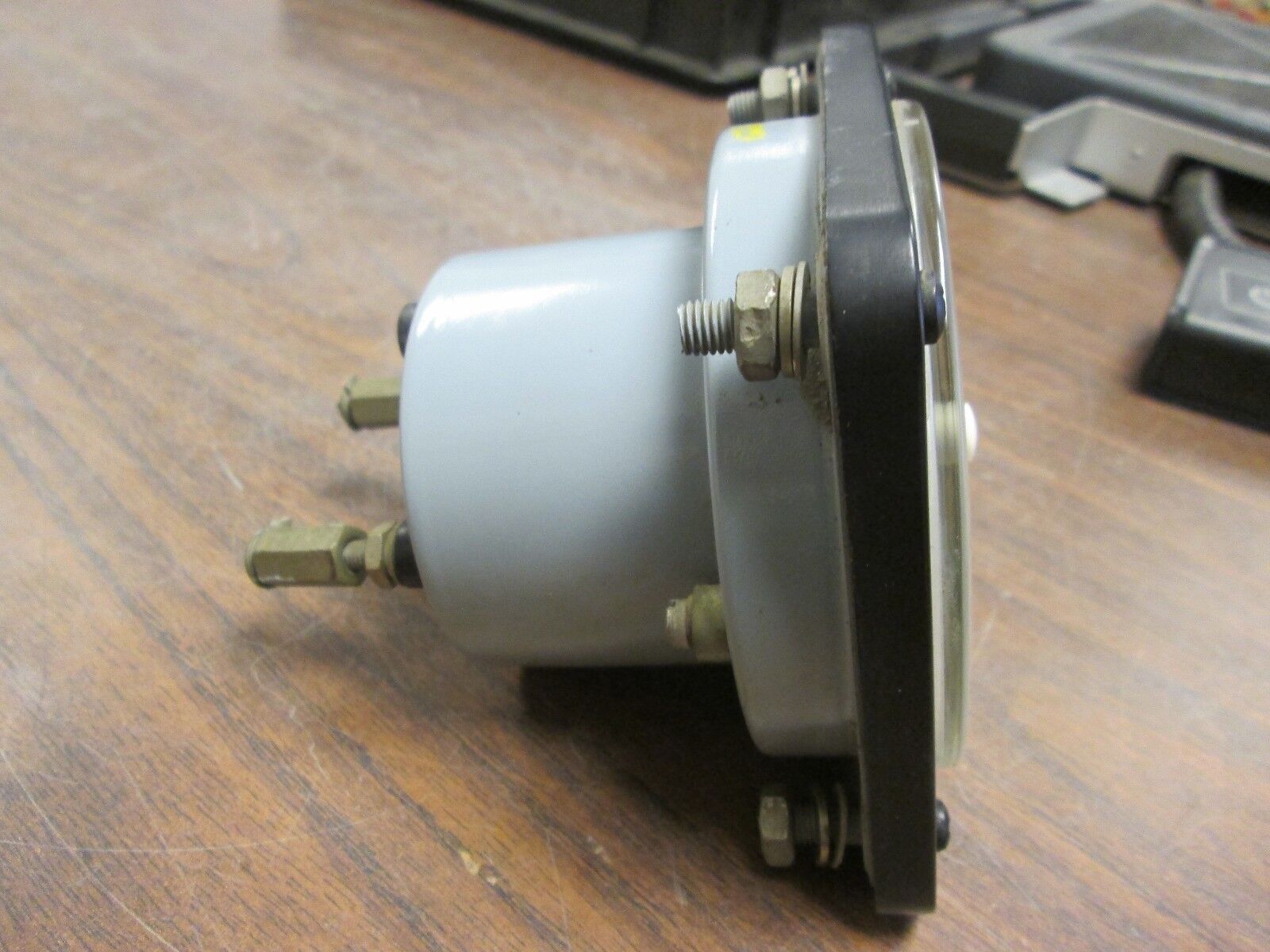 GE Type AB-40 AC Ammeter 50-103131-LSTM2 Range: 0-2000A CT Ratio: 400:1 Used