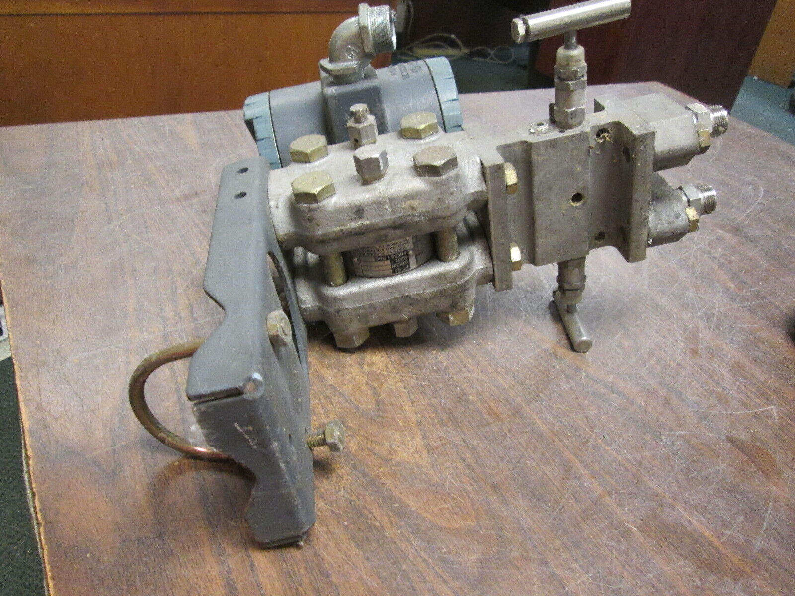 Foxboro Intelligent Transmitter 823DP-D3S1NH2-M 12.5-42VDC 3000PSI MWP Used