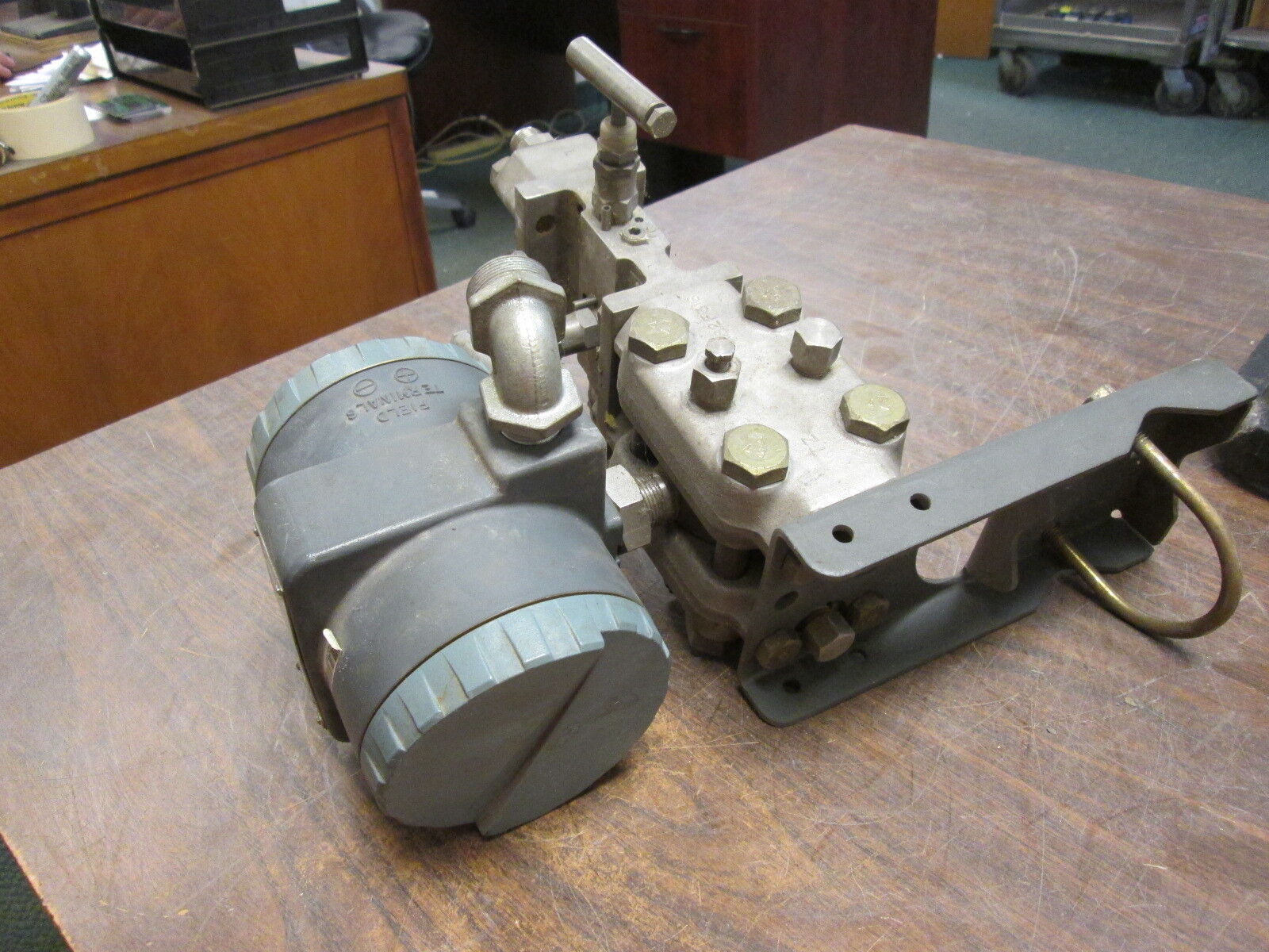 Foxboro Intelligent Transmitter 823DP-D3S1NH2-M 12.5-42VDC 3000PSI MWP Used