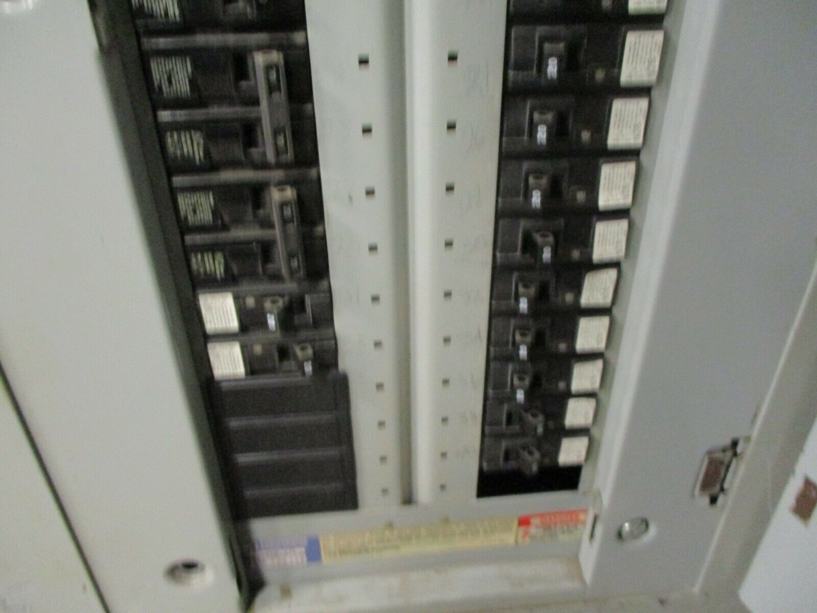 ITE Main Breaker Circuit Breaker Panel UBA42-24B 225A Max 208Y/120 3Ph