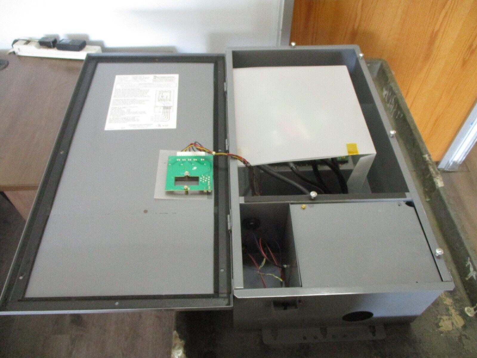 Intermatic PanelGuard 3500 Series Surge Protection Device PG3500-208-3Y 120/208V