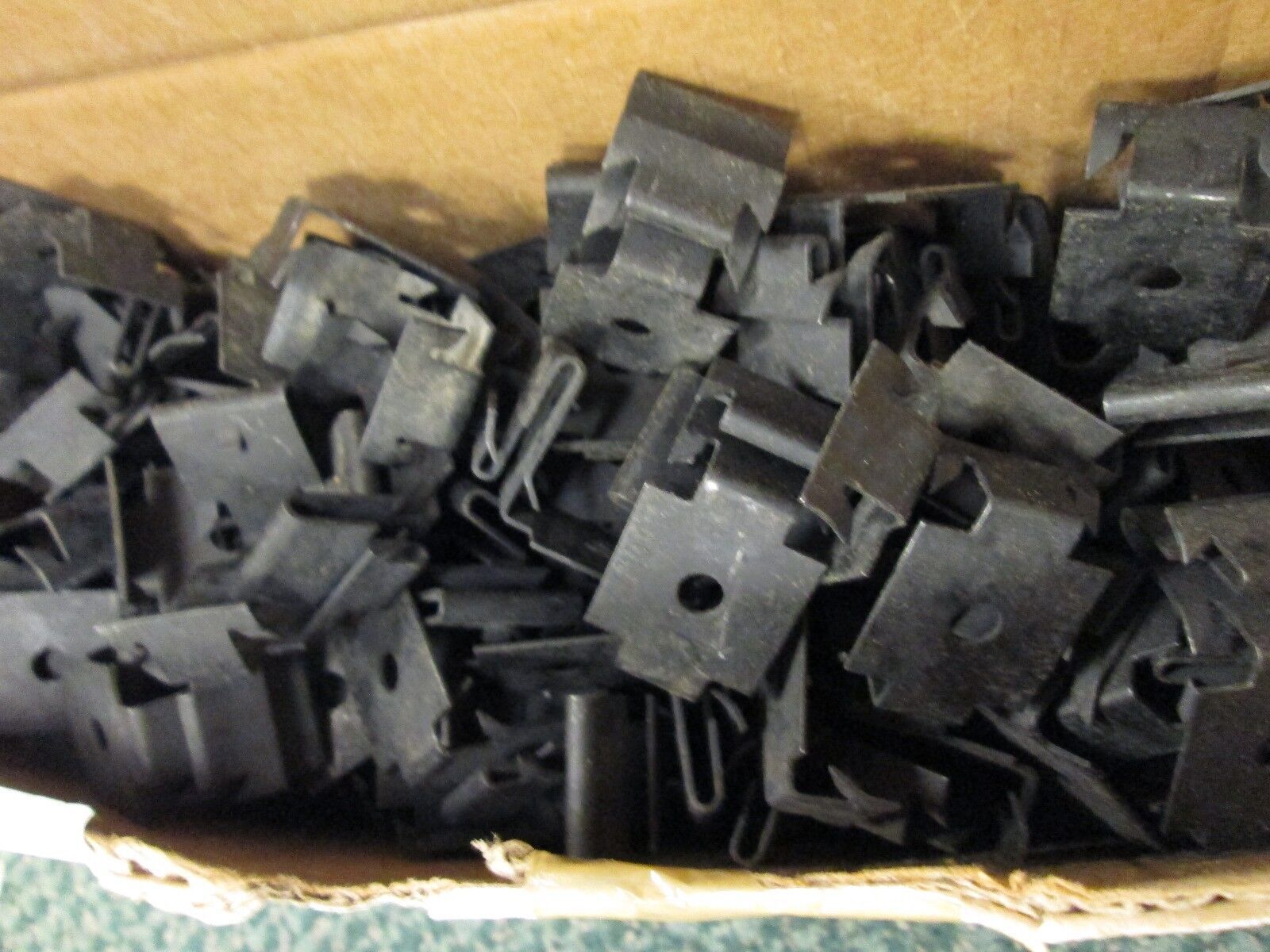 Caddy Support Clips MSF *Approx 115* New Surplus