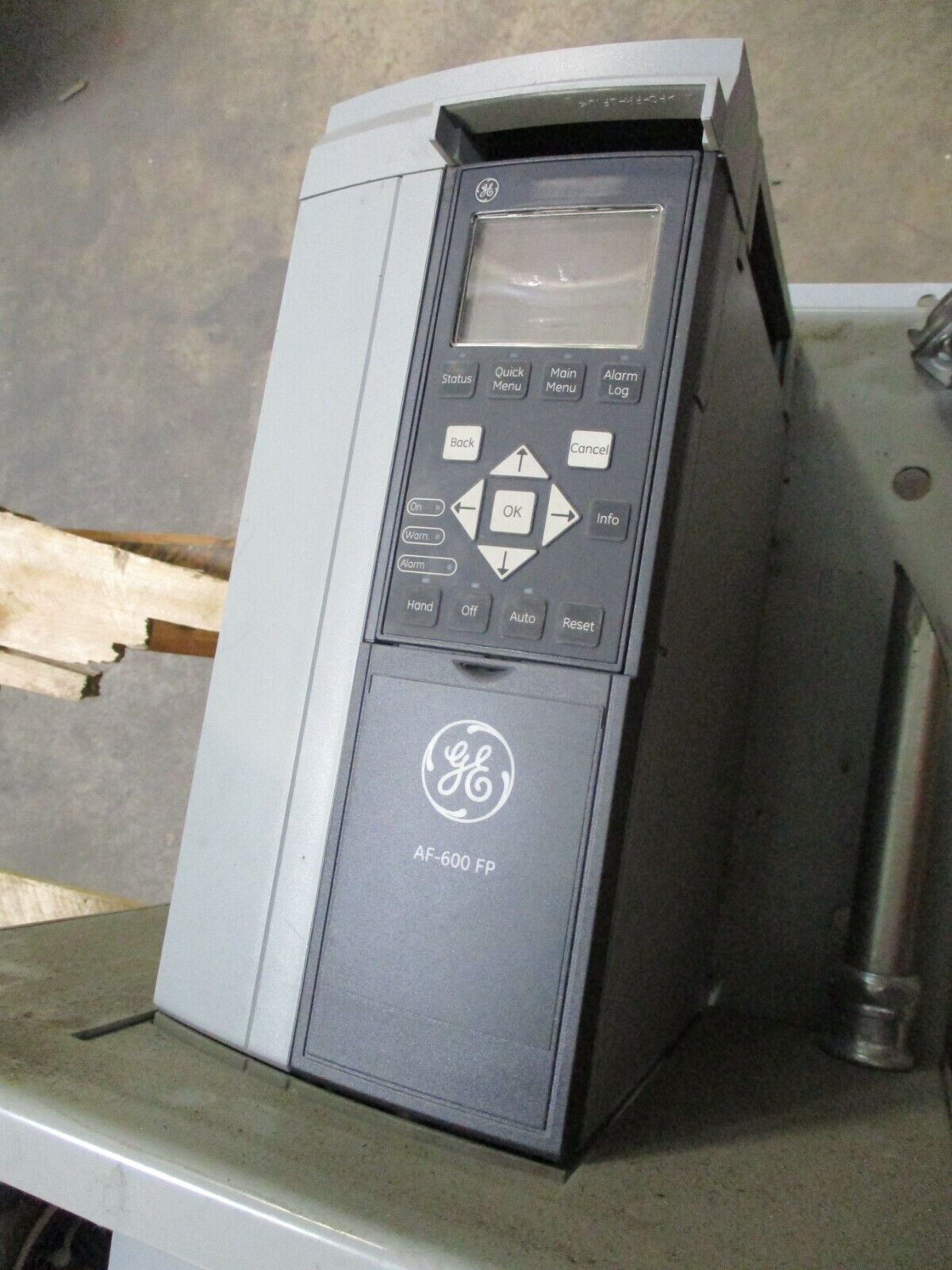 GE AF-600 FP AC Drive w/ Bypass 6KFPH30071RD4XX 7.5HP 3Ph 460V Used