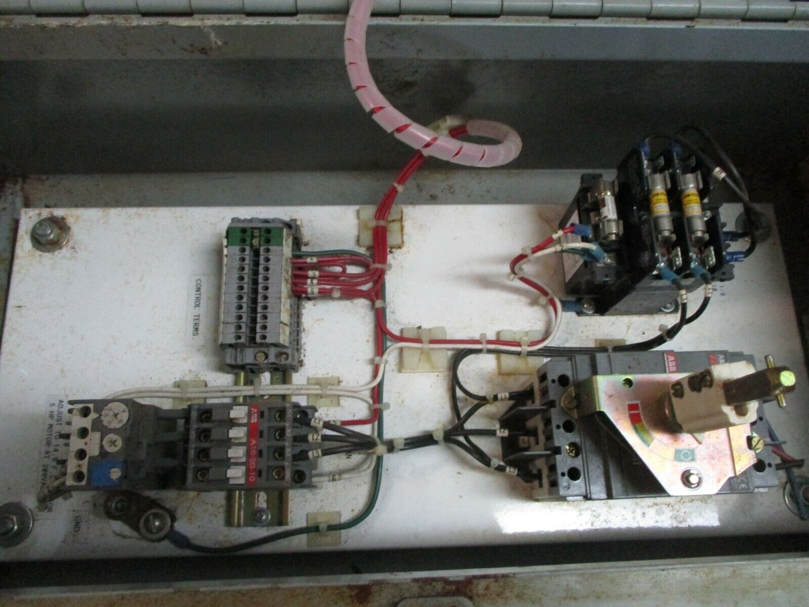 ABB 3R Breaker Combination A16-30-10 120V Coil Trip: 13-19A Used