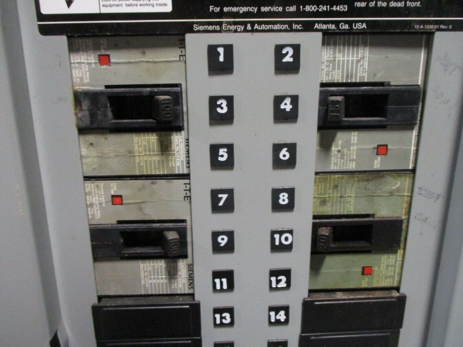 Siemens Main Lug Breaker Panel SEF30ML250CTS 250A Max 240V 3P 3W 30-Slot Used