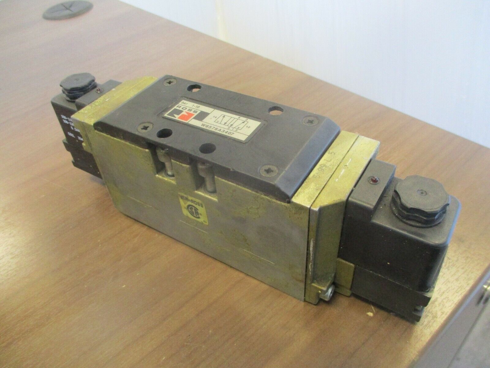 Ross Solenoid Valve W6576A3407 1-10 bar Used