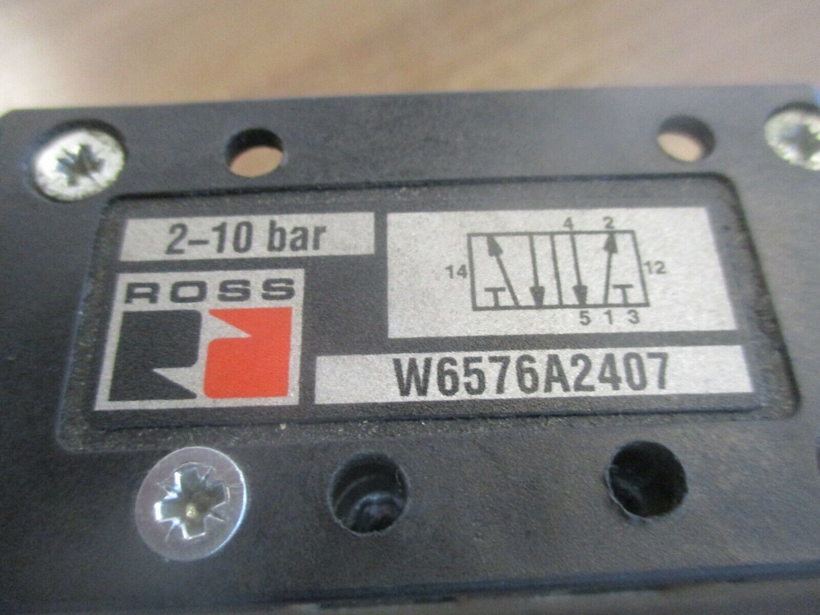 Ross Solenoid Valve W6576A2407 2-10 bar Used