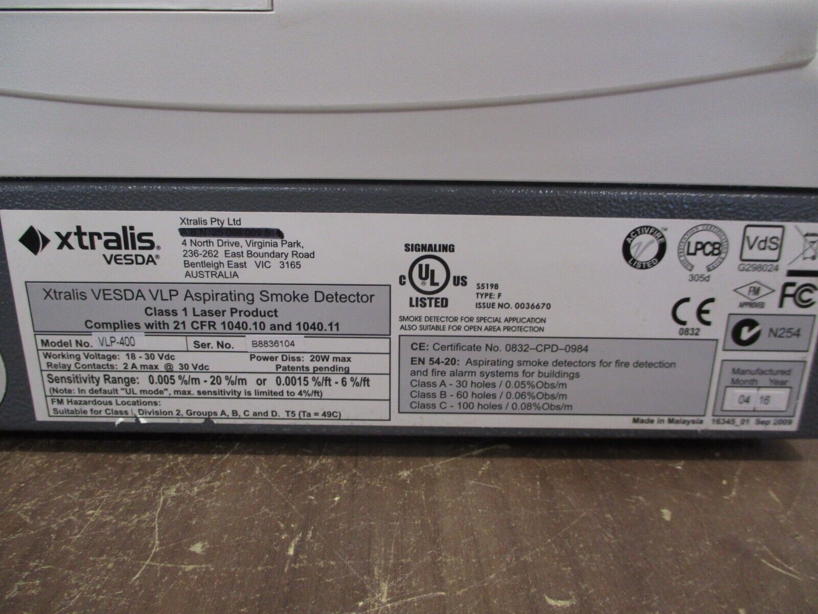 Xtralis Vesda VLP Aspirating Smoke Detector VLP-400 18-30VDC w/ Keypad Used