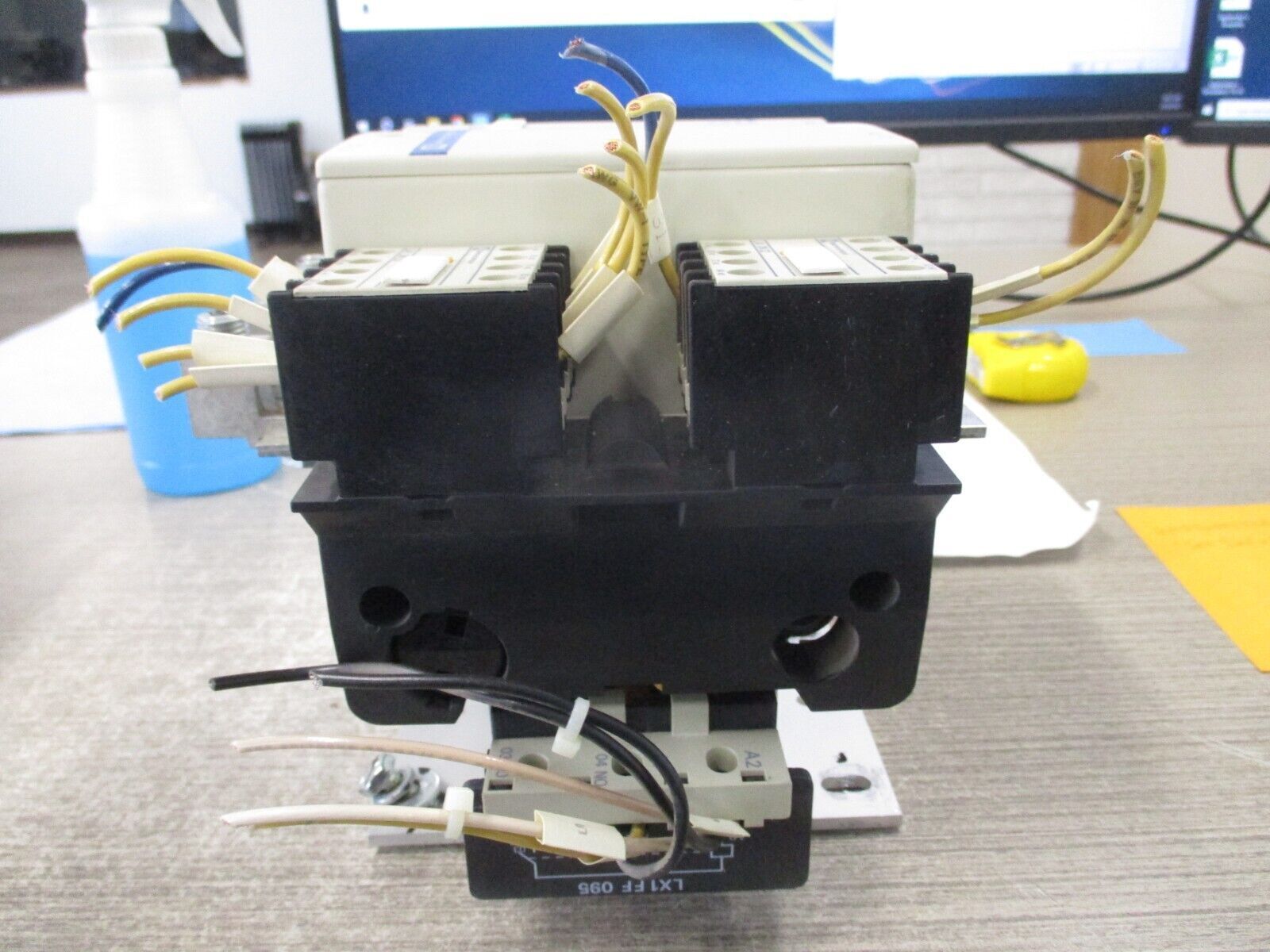 Telemecanique Contactor w/ 2 Aux Blocks LC1F115 115-120V Coil Used