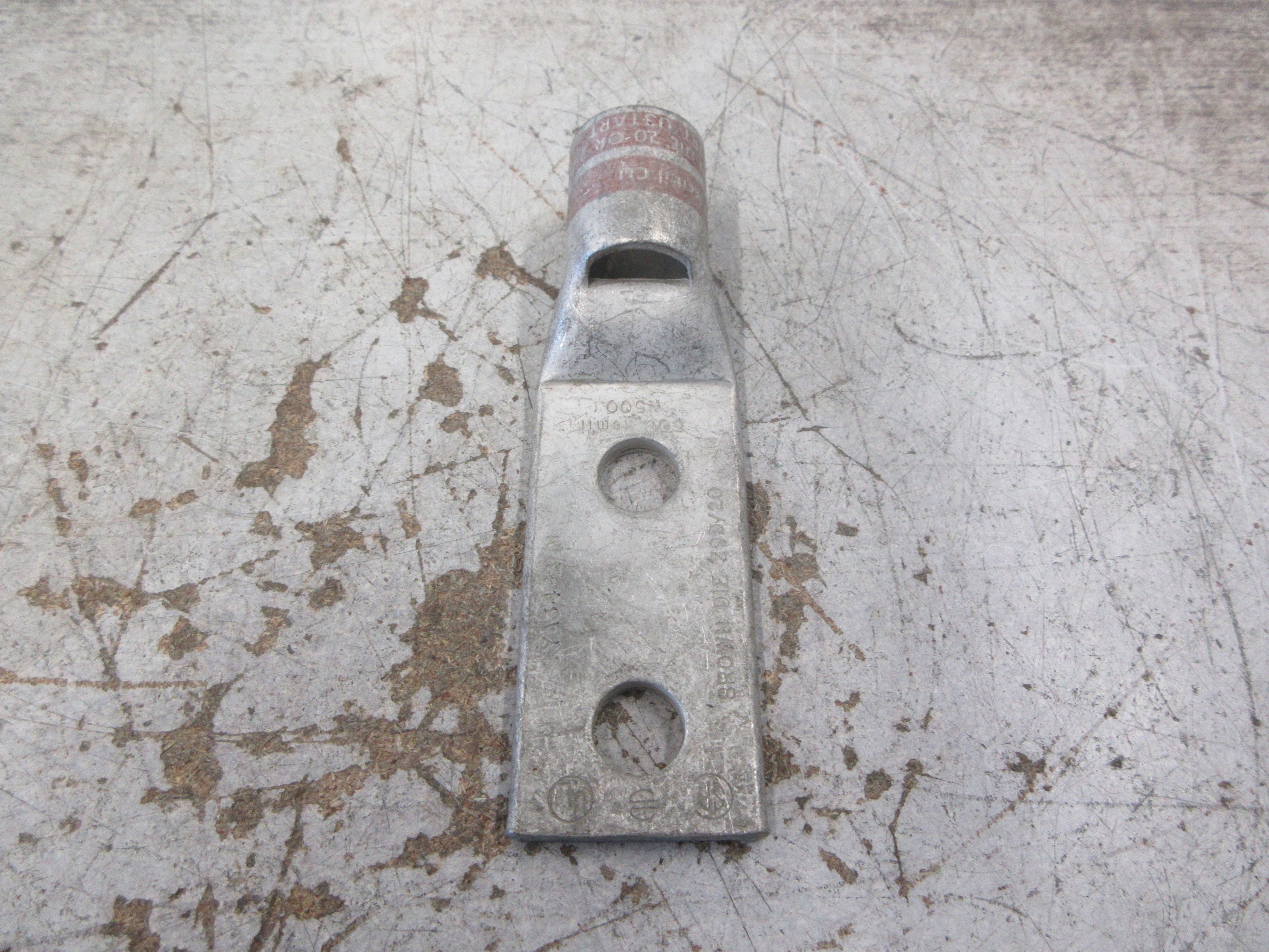 Burndy Crimp Lug YA34-2LN 500Kcmil CU *No Box* New Surplus