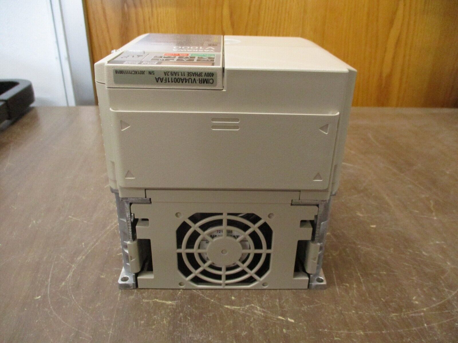 Yaskawa V1000 AC Drive CIMR-VU4A0011FAA Rev. C 7.5HP 380-480V New Surplus