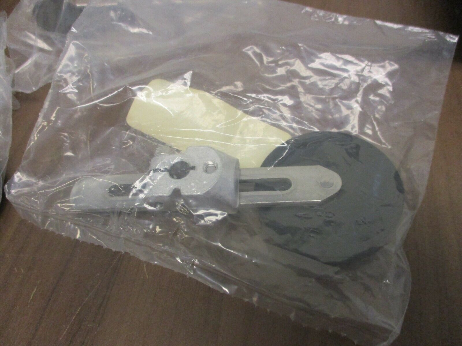 Micro Switch Limit Switch-OT 6PA64 New Surplus *Box of 4*