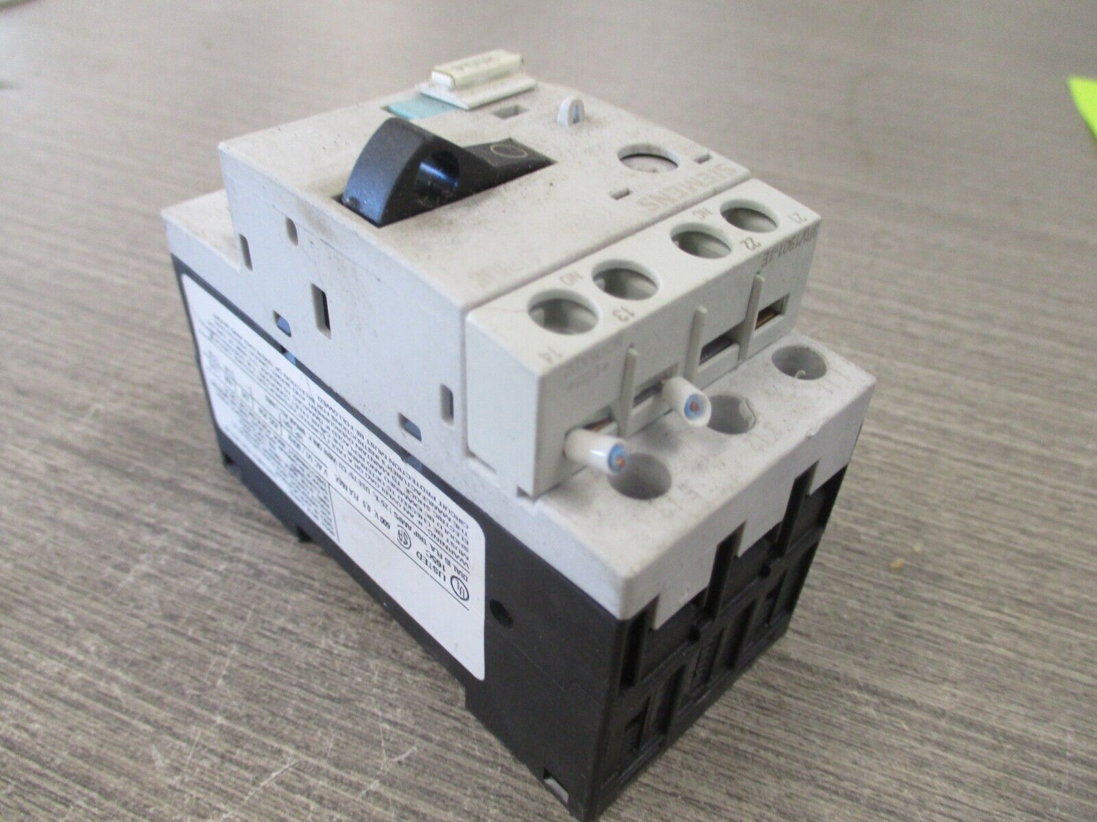 Siemens Sirius Manual Starter 3RV1011-0FA10 Trip: 0.35-0.5A Used