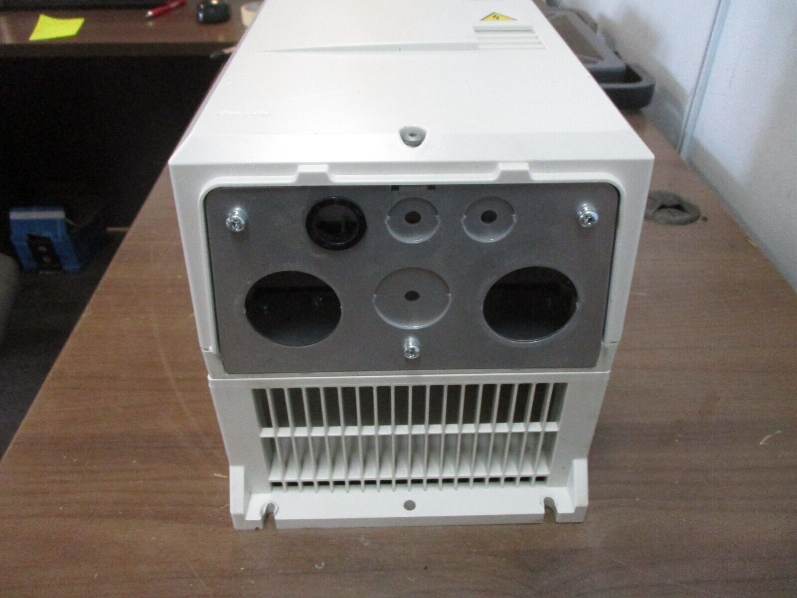 ABB ACH580 AC Drive ACH580-01-059A-2+J429 20HP 3Ph *No Keypad* Used