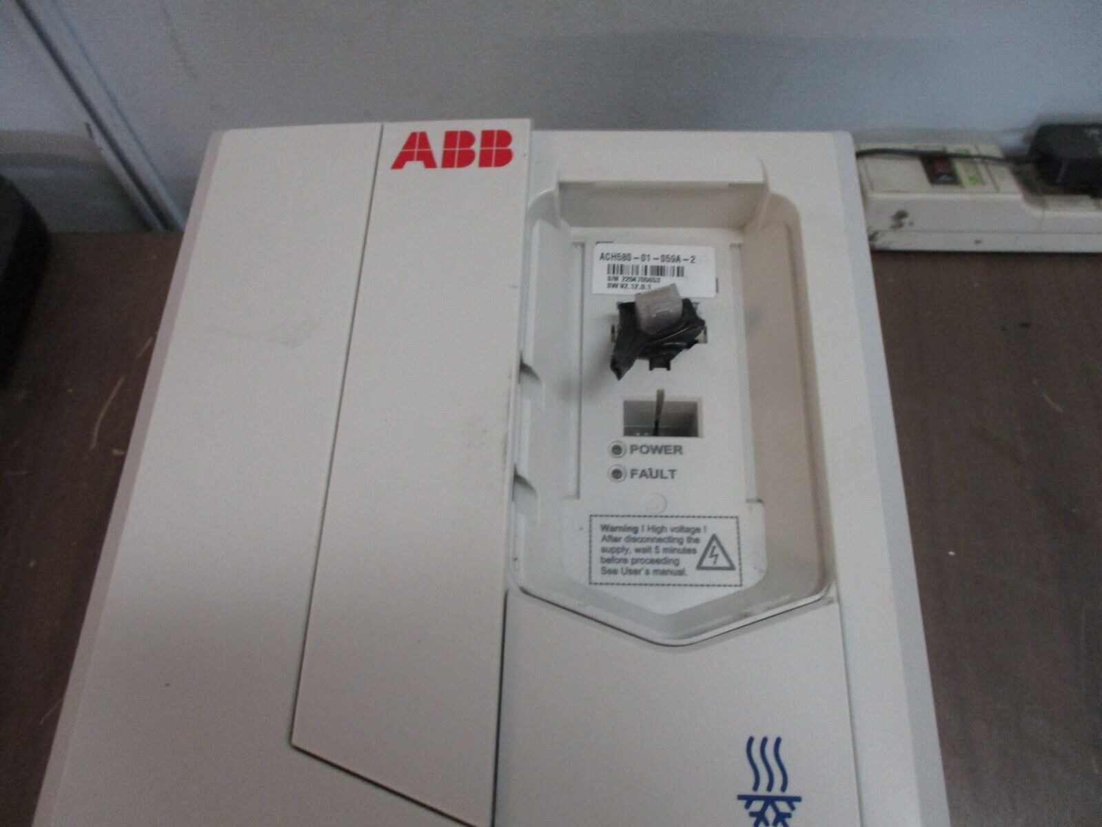 ABB ACH580 AC Drive ACH580-01-059A-2+J429 20HP 3Ph *No Keypad* Used