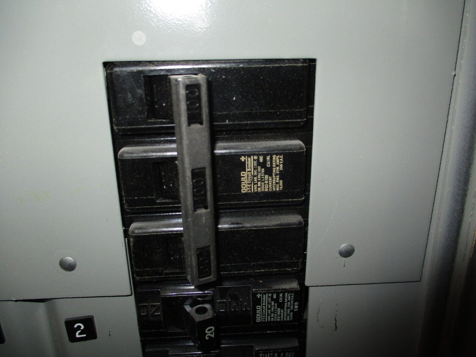 ITE Main Breaker Circuit Breaker Panel NLAB 100A Main 120/208V 3Ph 4W Used