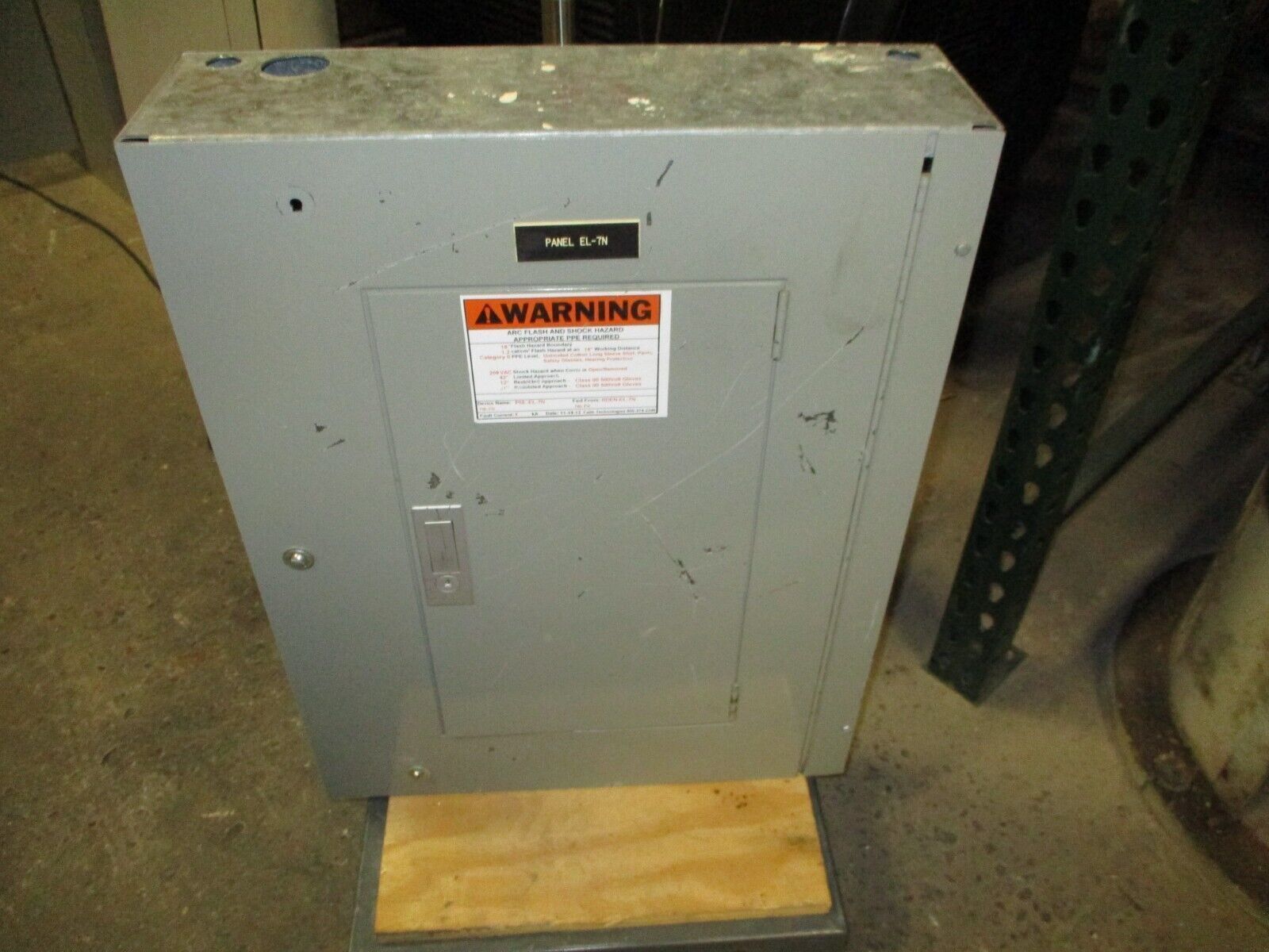 ITE Main Breaker Circuit Breaker Panel NLAB 100A Main 120/208V 3Ph 4W Used