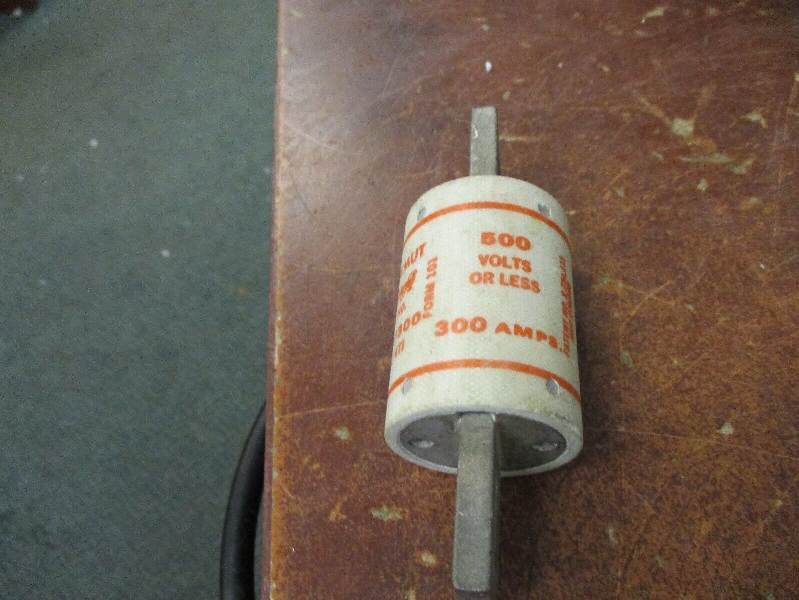 Shawmut AMP+Trap Fuse A50P300 300A 500V Used