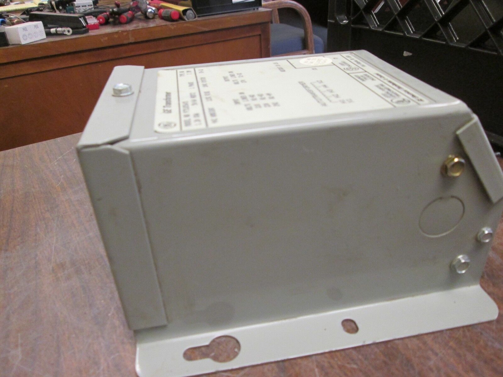 GE Transformer 9T51B5605 1.20KVA Input: 218/230/242 Output: 270V 1Ph Used