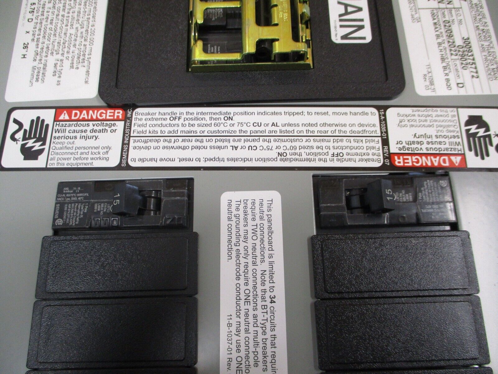 Siemens P1 Main Breaker Panelboard Interior P1A18BL125ATSN 125A Main 120/240V 3W