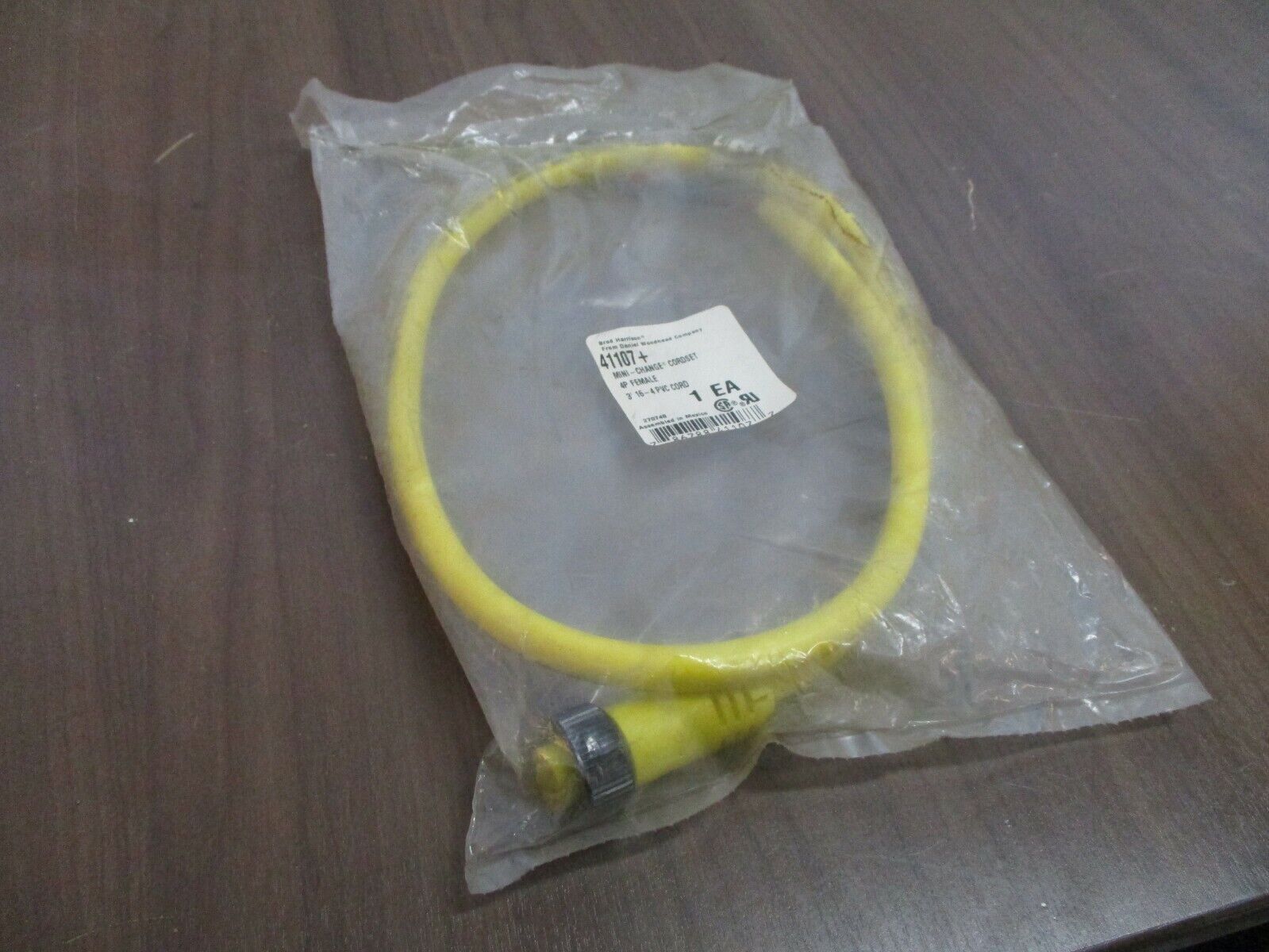 Daniel Woodhead Brad Harrison Mini-Change Cord Set 41107+ 4P Female 3'