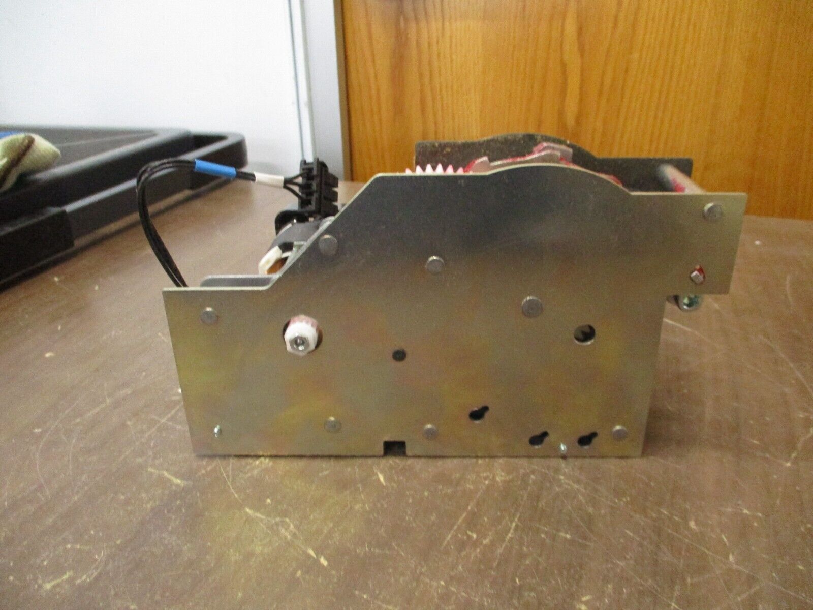 Schnedier Electric Masterpact Gear Motor 47893 100/125VAC New Surplus