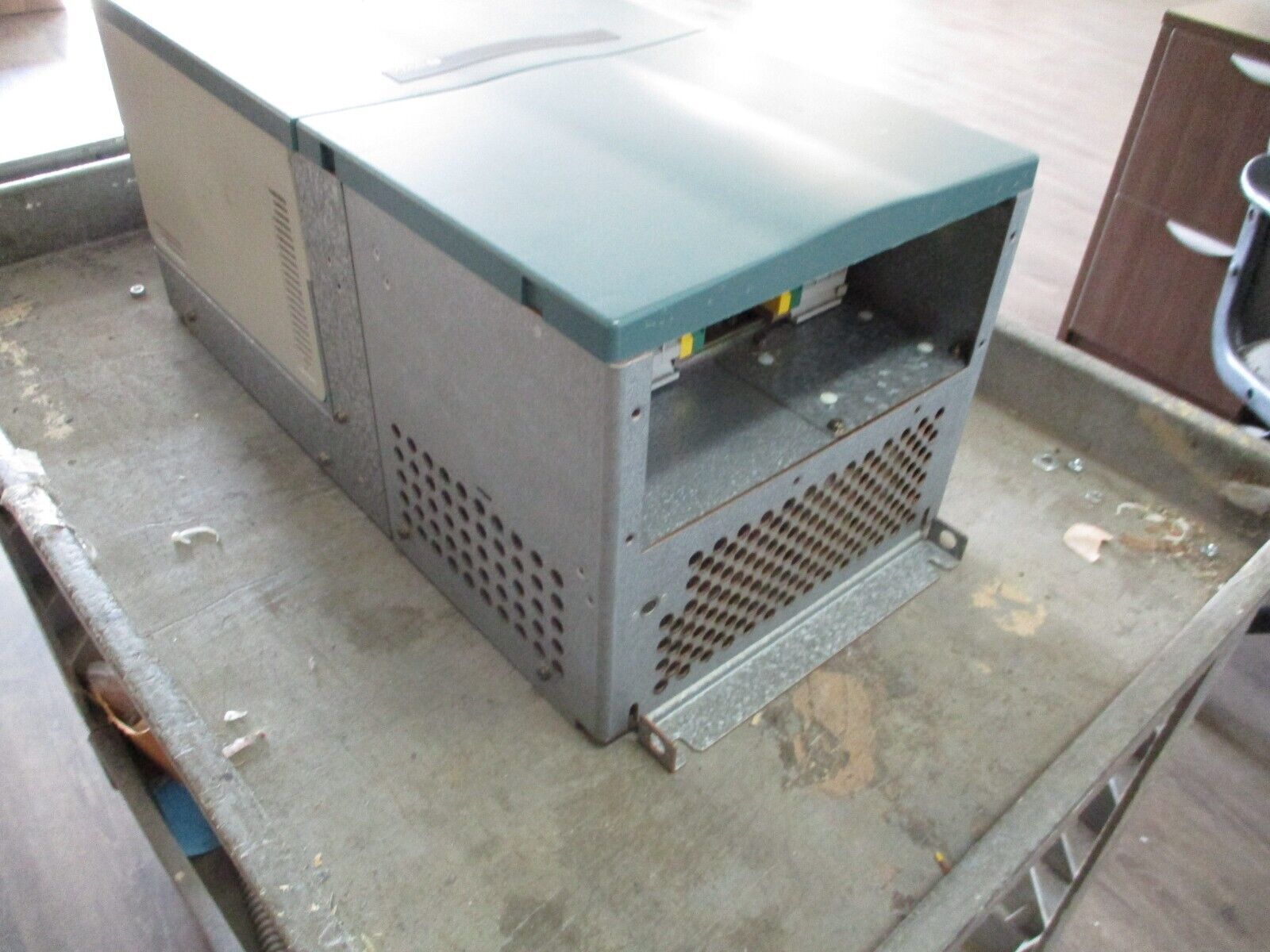 Rockwell Automation VTAC9 AC Drive 9VT401-096HNANA 75HP 3Ph w/ Keypad Used