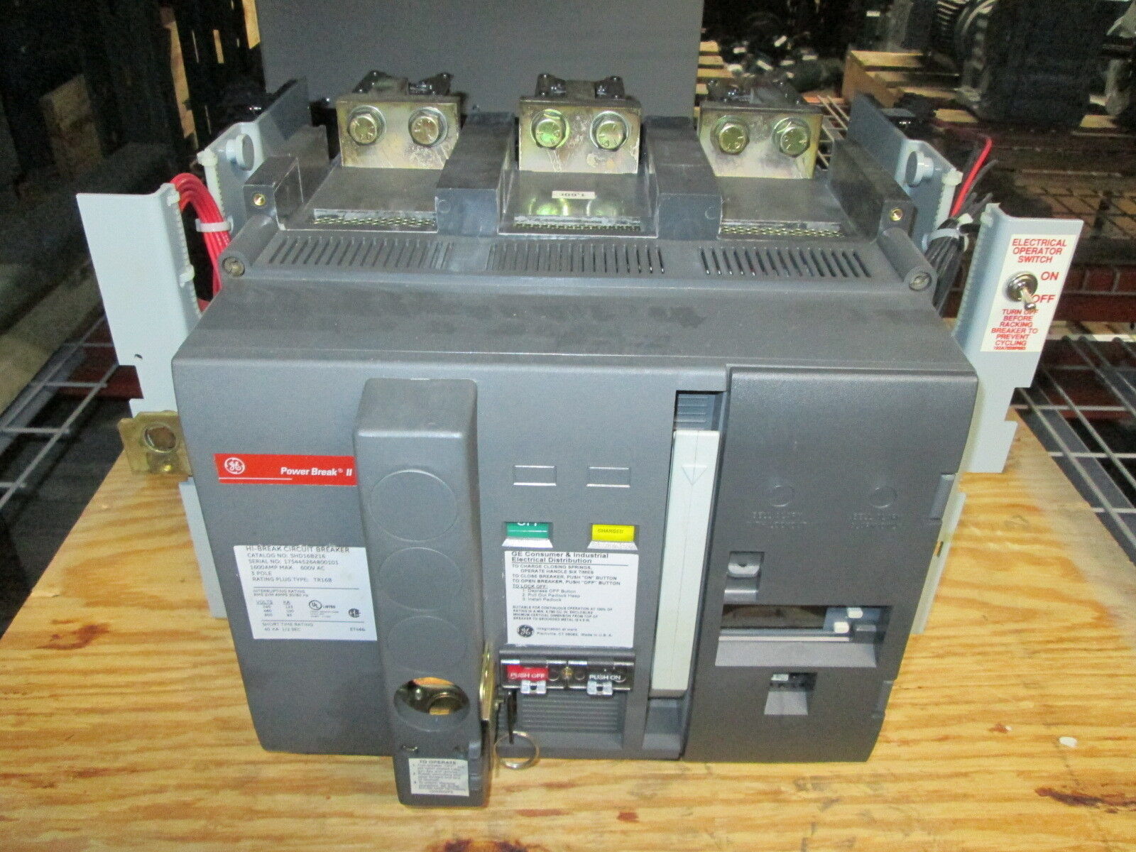 GE Hi-Break Circuit Breaker SHD16B216 1600A 240/480/600V 3P New Surplus