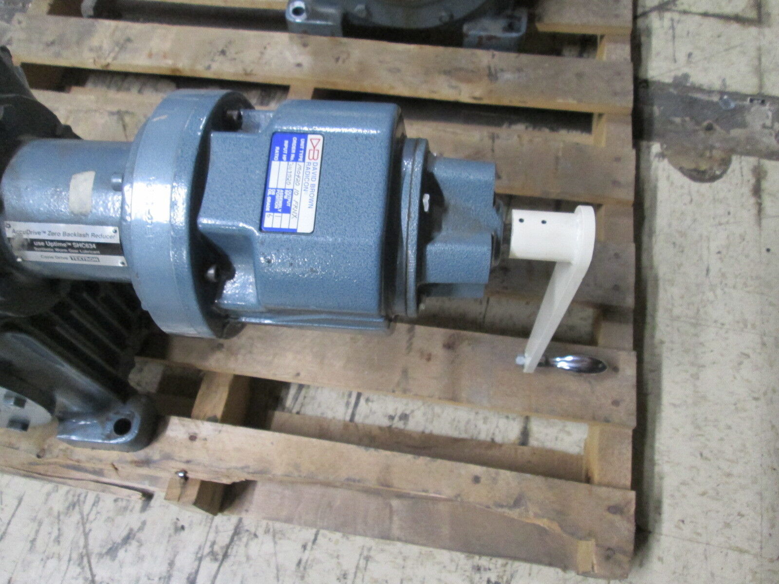 Textron Cone Drive w/ Accudrive Reducer & Hand Crank DBSHO50B494-1 Ratio 400:1