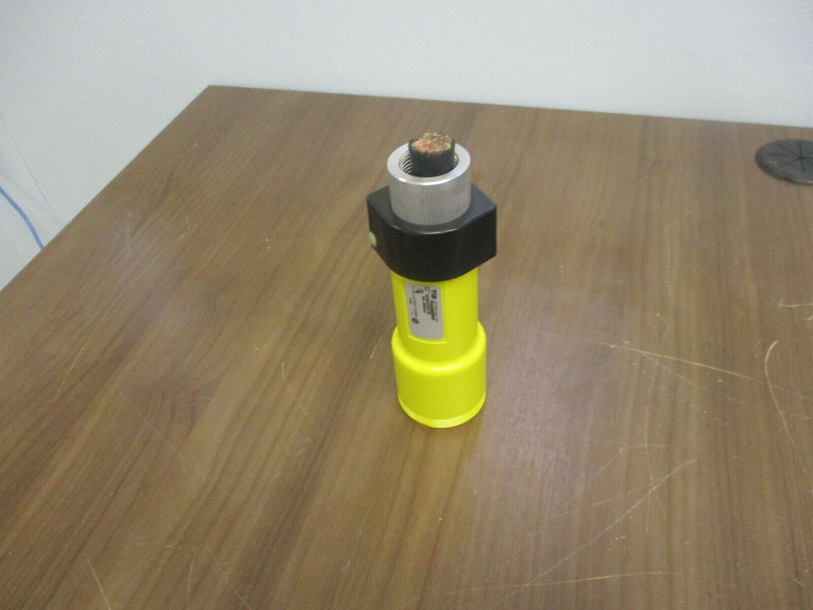 Russellstoll Connector 9C54U2/C75 50A 250VAC 4W Used