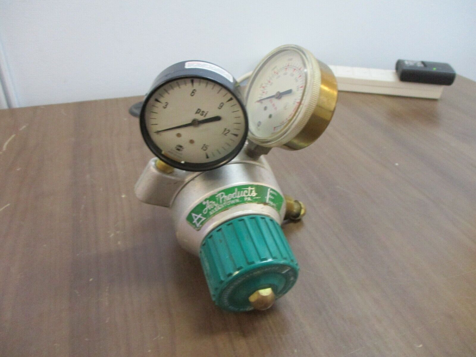 Air Products Nitrogen Gas Regulator 2280 Used